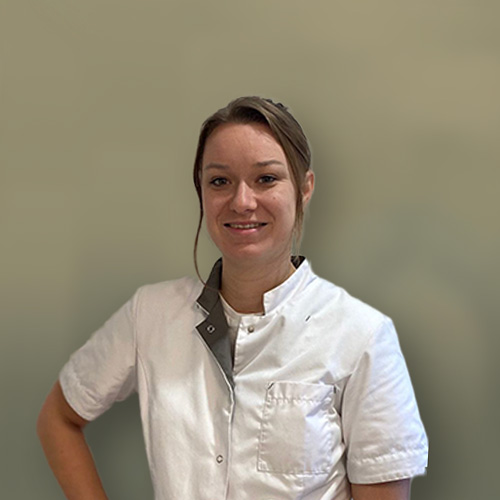 Ximena, werkzaam bij Tandheelkundig Centrum Nederland, lachend