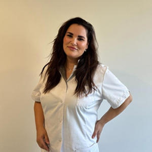 Bianca, werkzaam bij Tandheelkundig Centrum Nederland, lachend