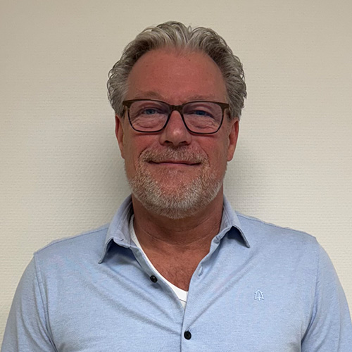 Willem, werkzaam bij Tandheelkundig Centrum Nederland, lachend