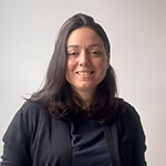 Patricia, working at Dental Center Netherlands, smiling